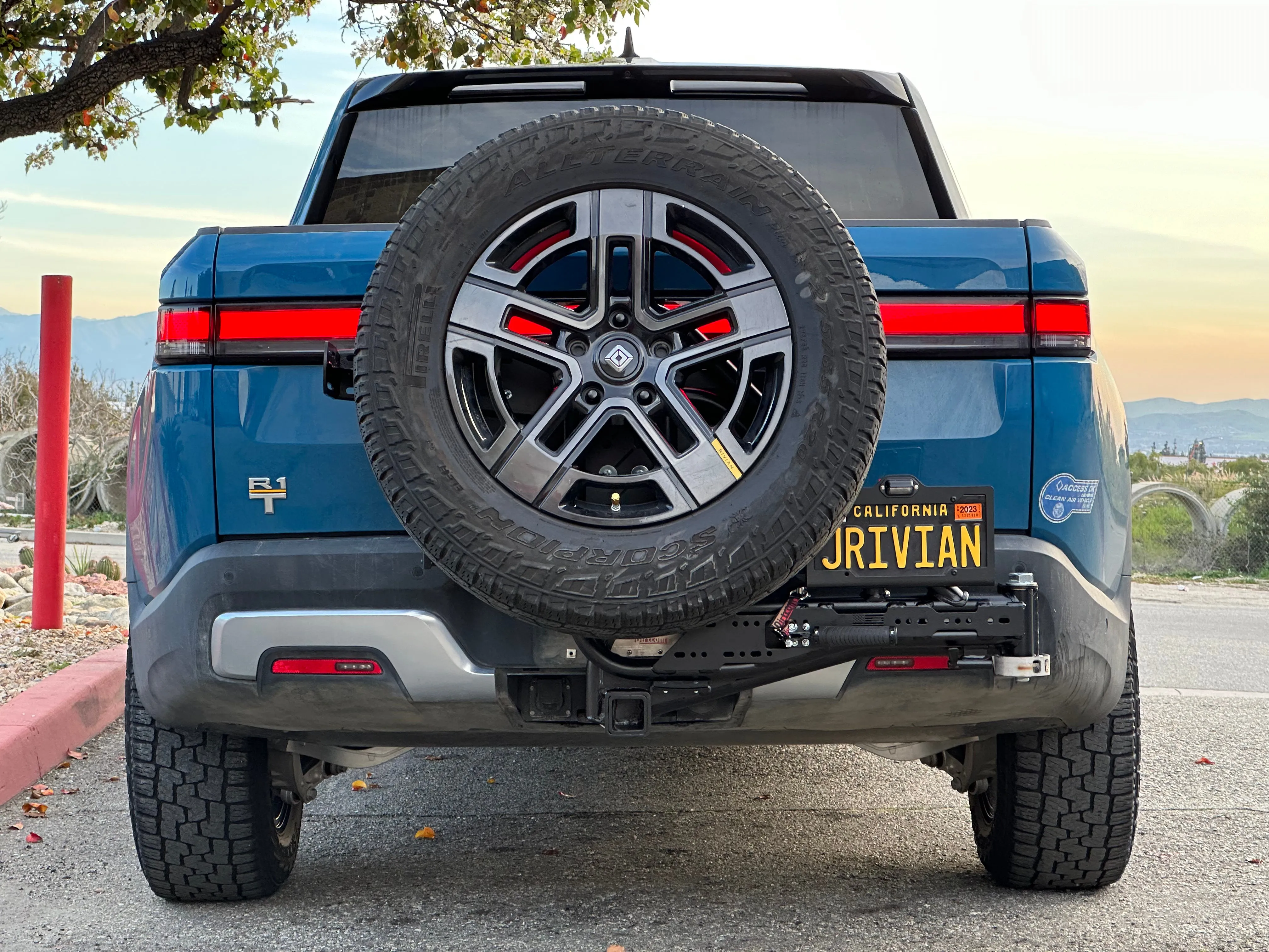 Dirt Complex Trail Swing® for Rivian R1T and R1S